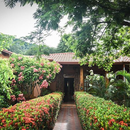 Casa Cora Bed And Breakfast Carmona ภายนอก รูปภาพ