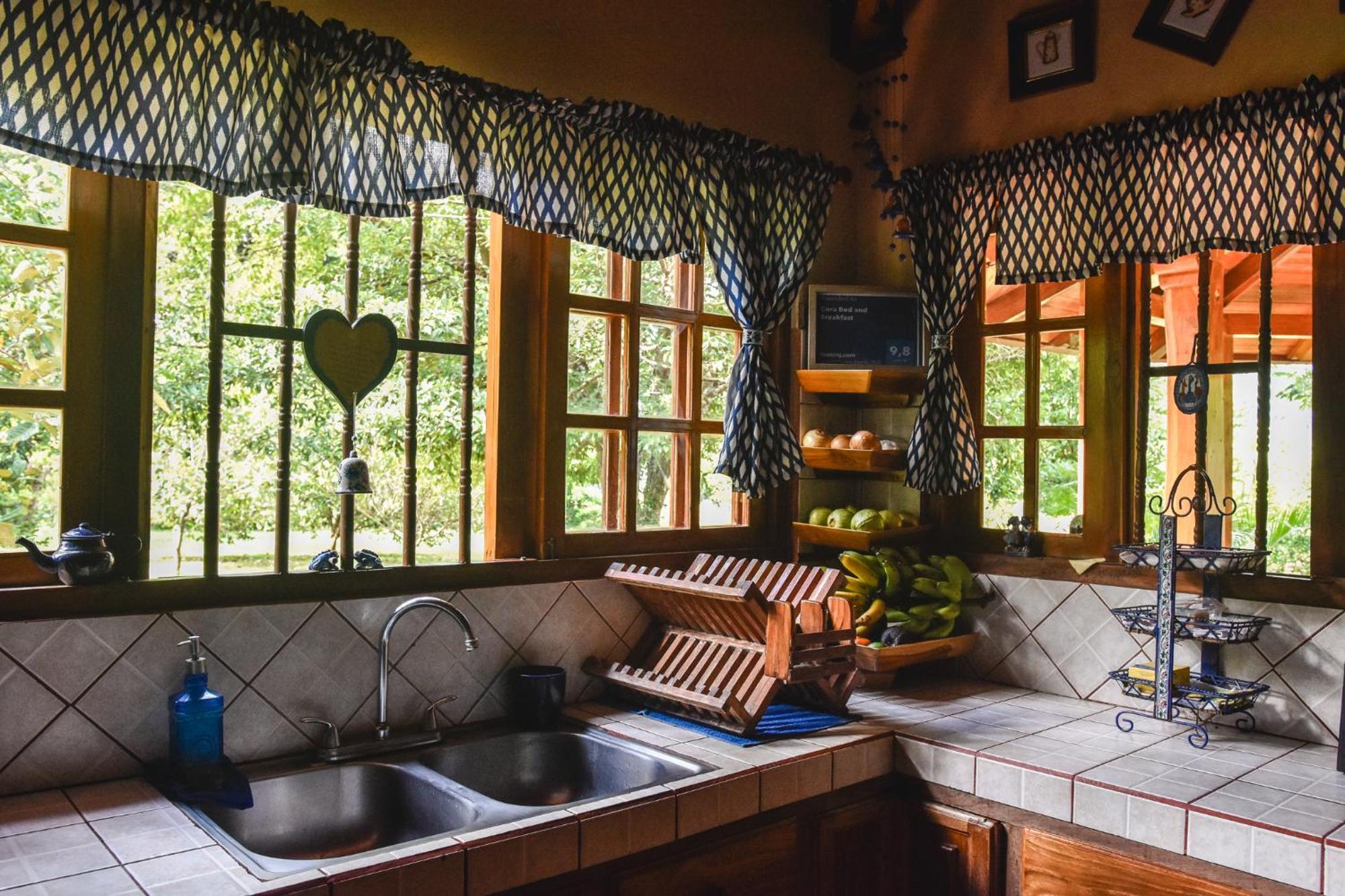 Casa Cora Bed And Breakfast Carmona ภายนอก รูปภาพ