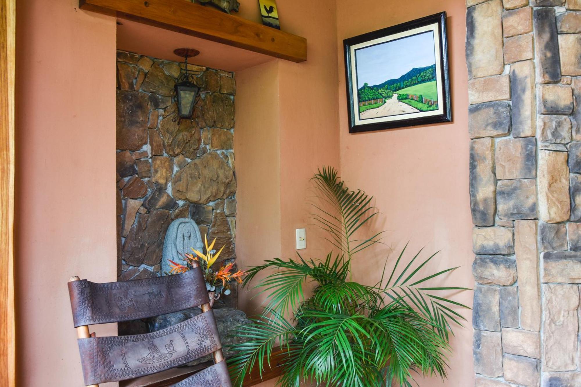 Casa Cora Bed And Breakfast Carmona ภายนอก รูปภาพ
